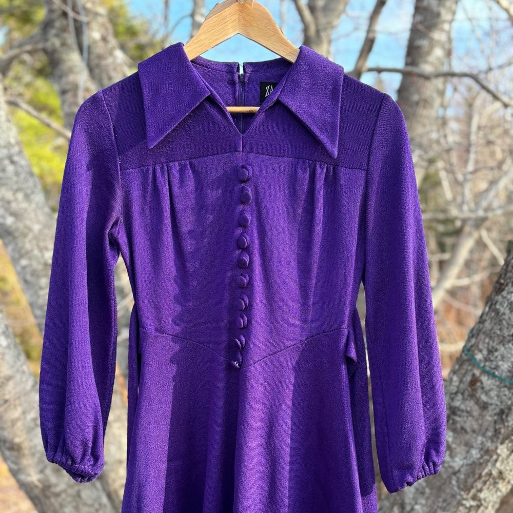 Meet your Posher, Clothesline